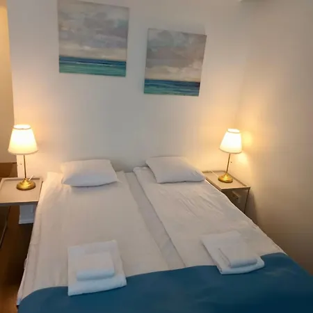Apartamento --2ndhomes Comfy In Toeoeloe--